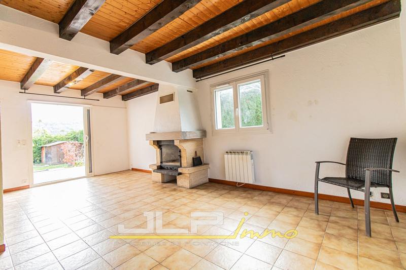 Maison - 84 m² - 4 pièces
