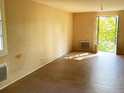 Maison - 99 m² - 5 pièces