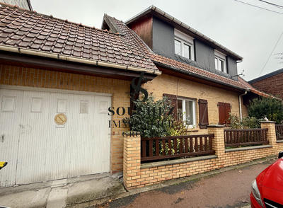 Maison - 121 m² - 5 pièces