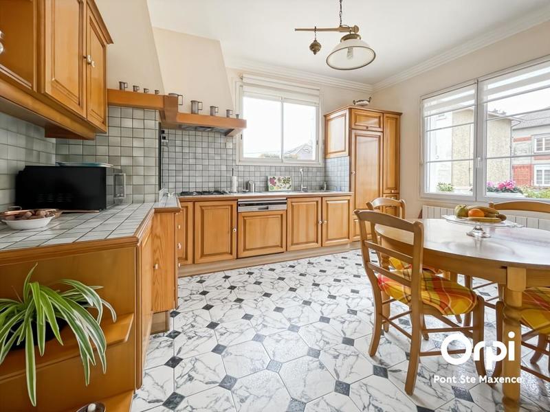 Maison - 160 m² - 6 pièces