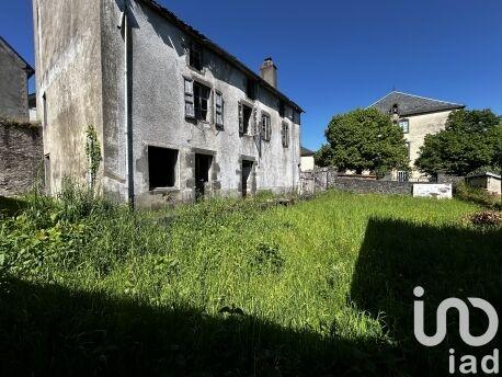 Maison - 330 m² - 6 pièces