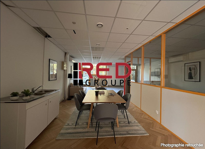 Local d'activités - 127 m²