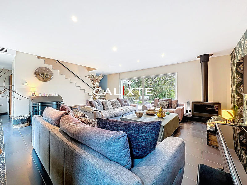 Bastide - 200 m² - 5 pièces