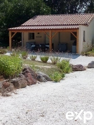 Maison - 185 m² - 11 pièces