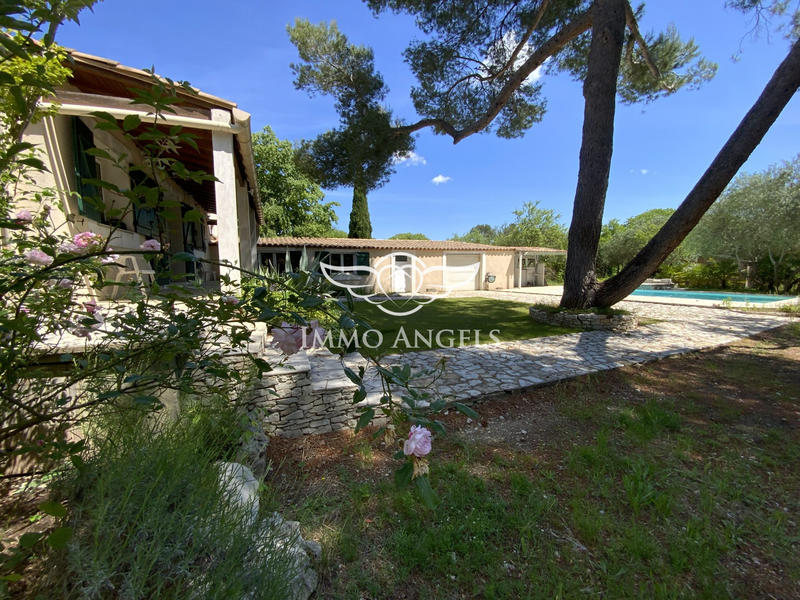 Maison - 137 m² - 6 pièces