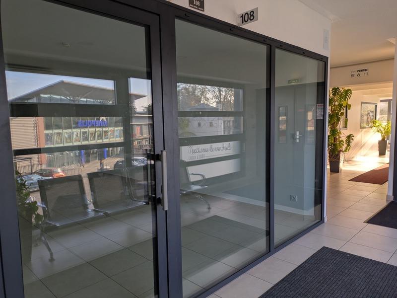 Local commercial - 75 m² - 1 pièce