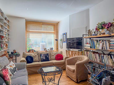 Maison - 256 m² - 10 pièces