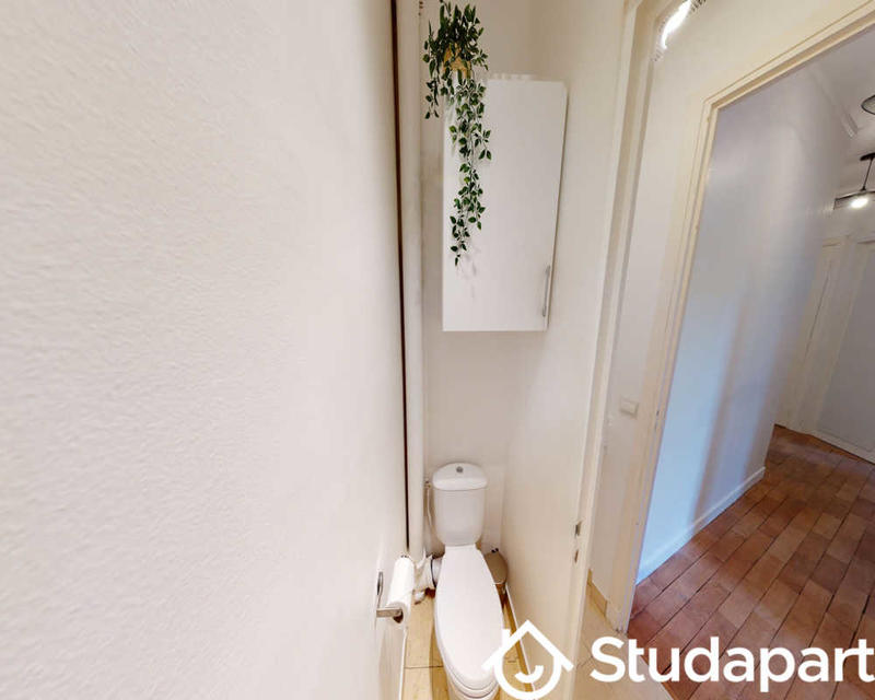 Chambre - 70 m² - 1 pièce