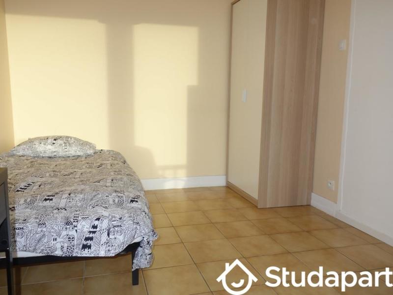 Chambre - 10 m² - 1 pièce