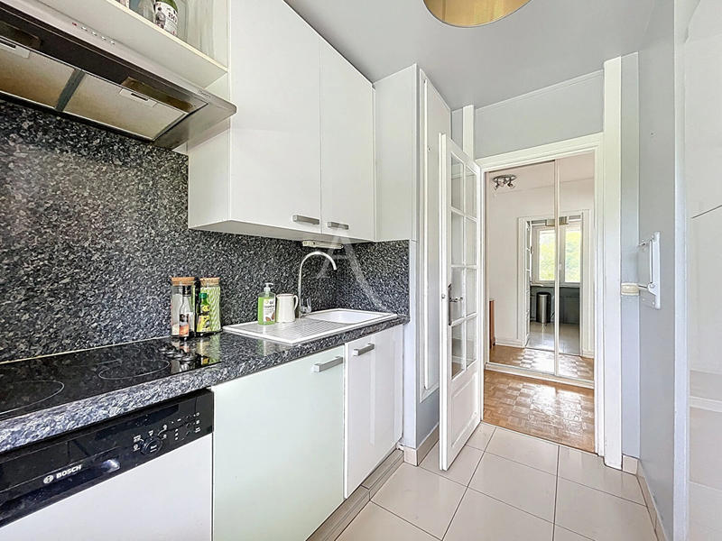 Appartement - 65 m² - 4 pièces