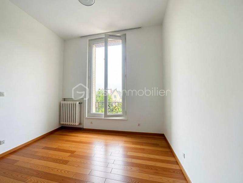Maison en pierre - 90 m² - 6 pièces
