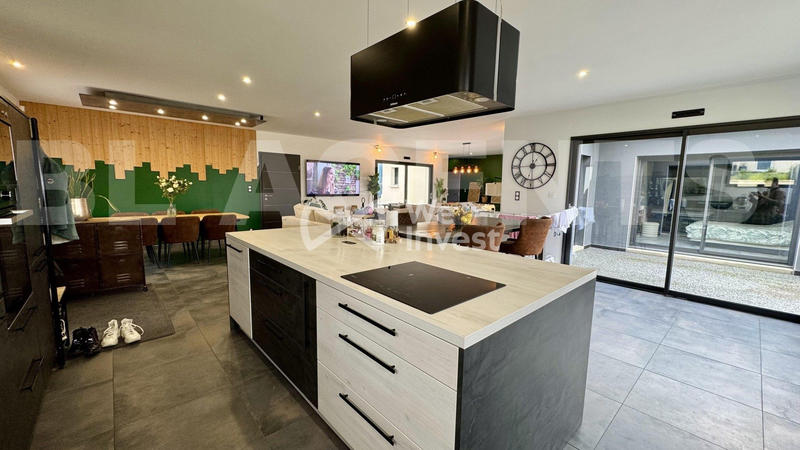 Maison - 140 m² - 5 pièces