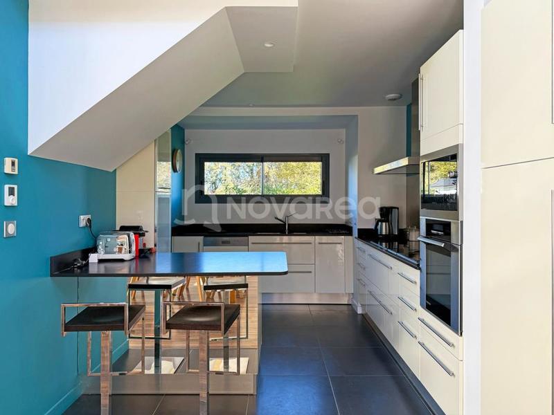 Villa - 200 m² - 7 pièces