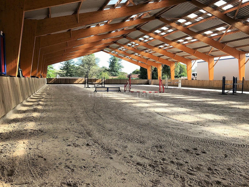 Maison - 470 m² - 12 pièces