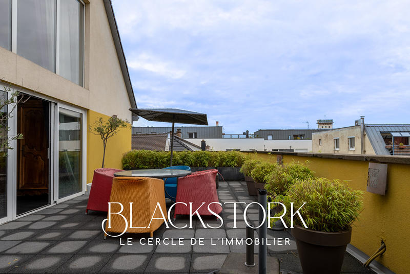 Appartement - 300 m² - 10 pièces