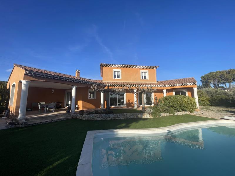 Villa - 170 m² - 7 pièces
