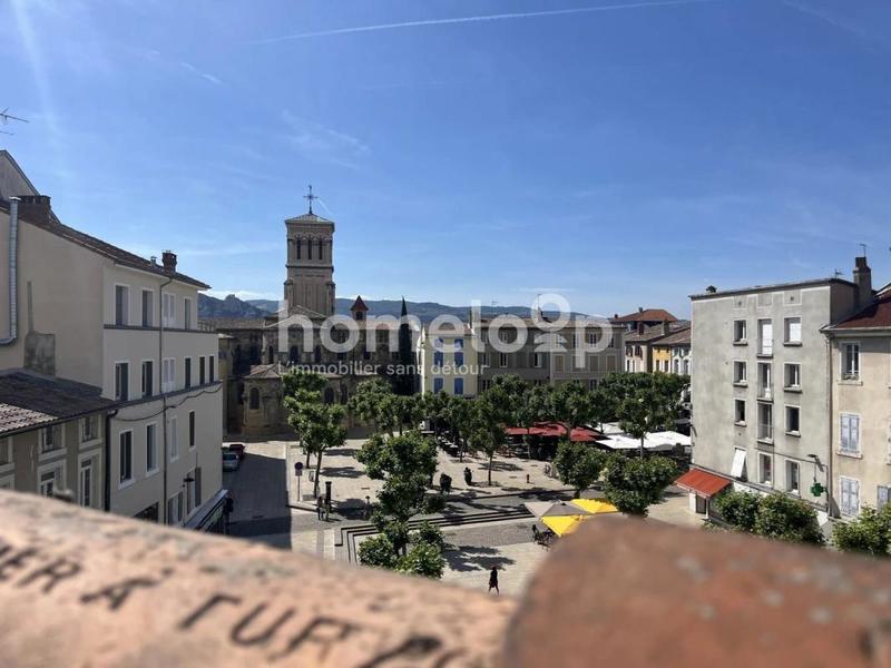 Appartement - 94 m² - 4 pièces