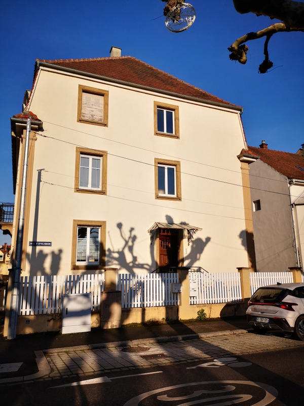 Appartement ancien - 99 m² - 4 pièces