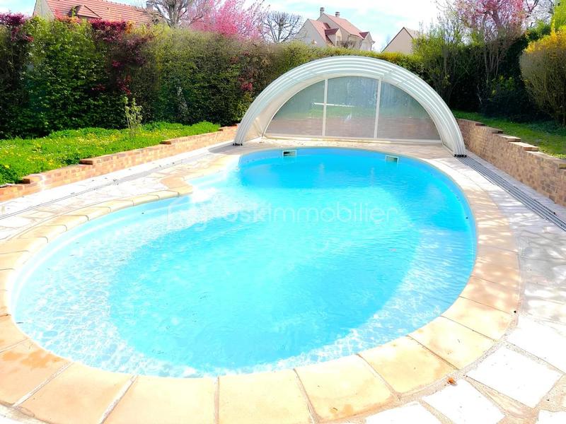 Demeure - 250 m² - 7 pièces