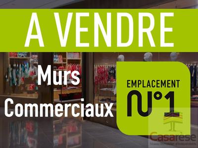 Immeuble mixte - 170 m²