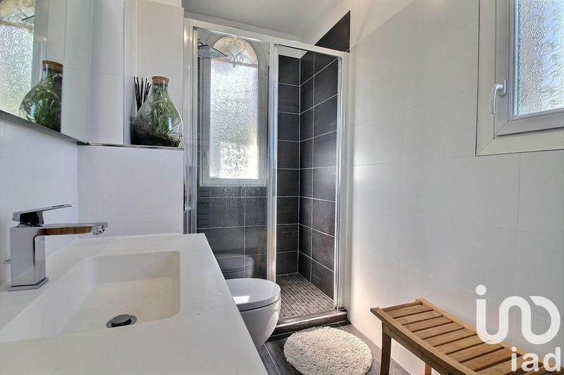 Maison - 200 m² - 7 pièces