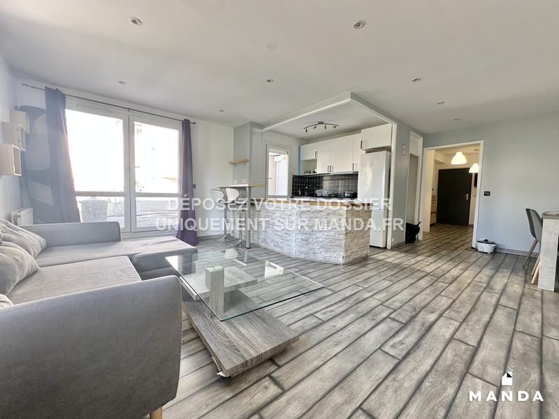 Chambre - 10 m² - 4 pièces