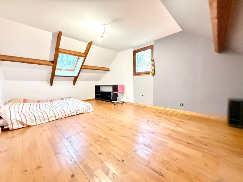 Maison - 166 m² - 5 pièces
