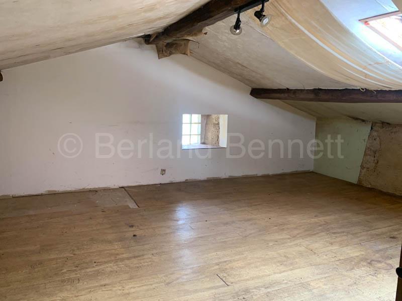 Maison en pierre - 83 m² - 3 pièces