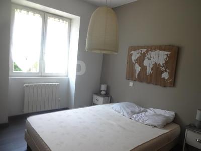 Maison - 152 m² - 9 pièces