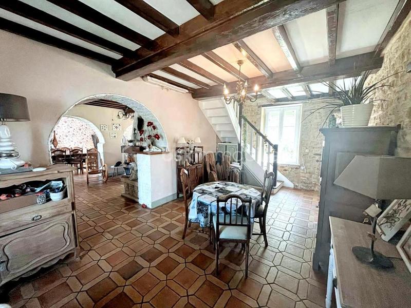 Maison en pierre - 139 m² - 8 pièces