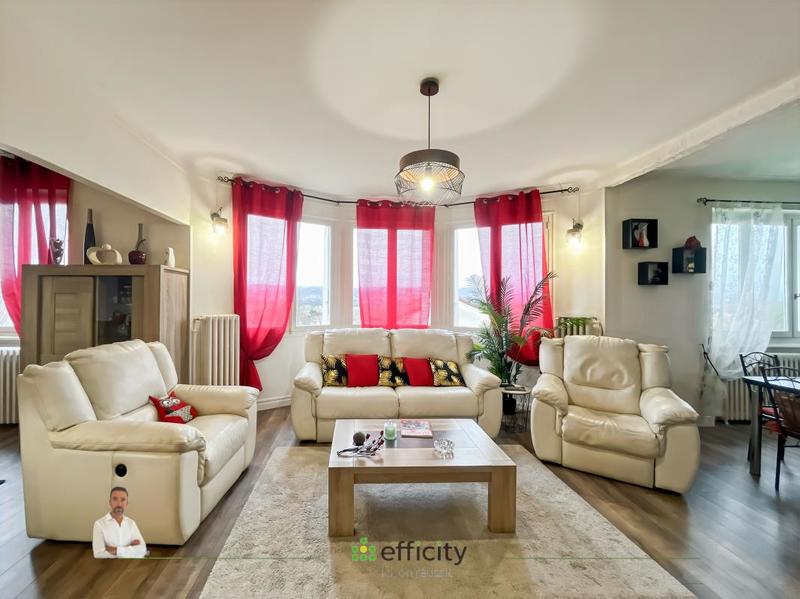 Maison - 150 m² - 5 pièces