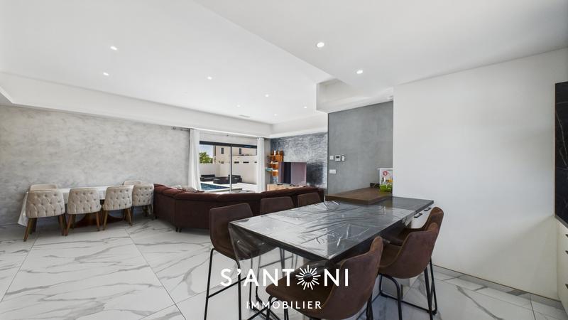 Maison - 110 m² - 4 pièces