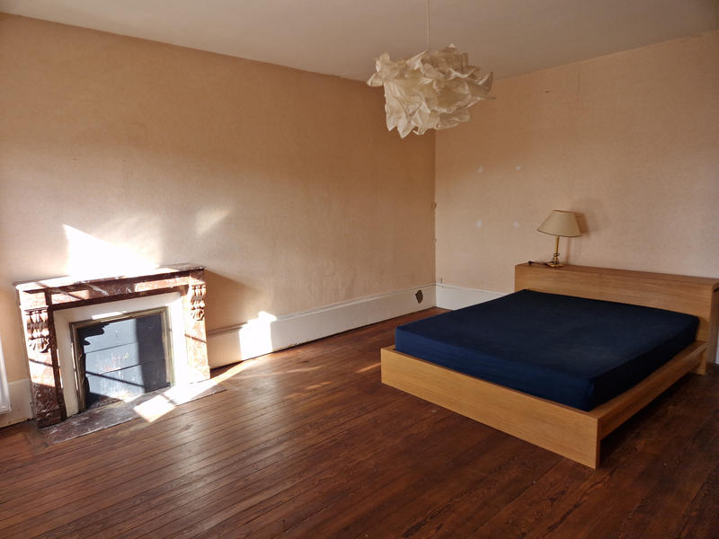 Appartement - 140 m² - 5 pièces