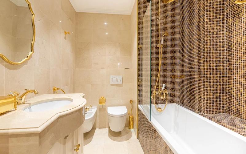 Appartement - 194 m² - 7 pièces