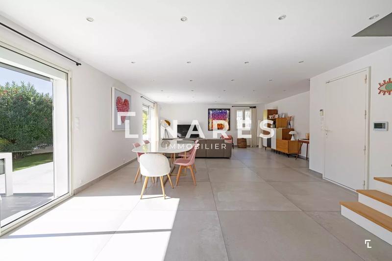 Villa - 156 m² - 5 pièces