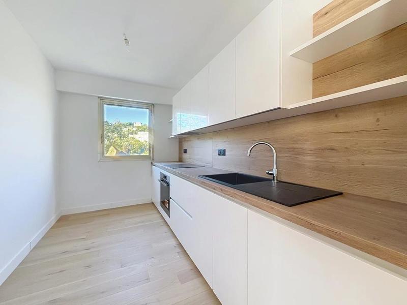 Appartement - 83 m² - 3 pièces