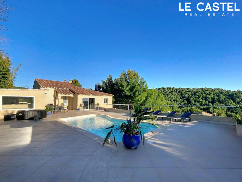 Maison - 162 m² - 6 pièces