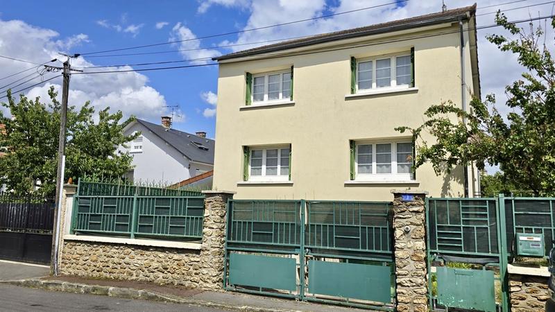 Maison - 117 m² - 6 pièces