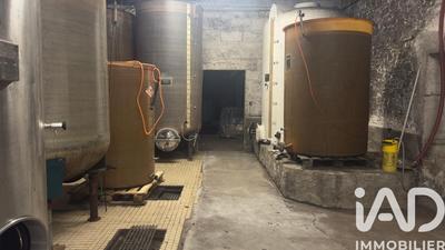 Ferme - 679 m² - 5 pièces