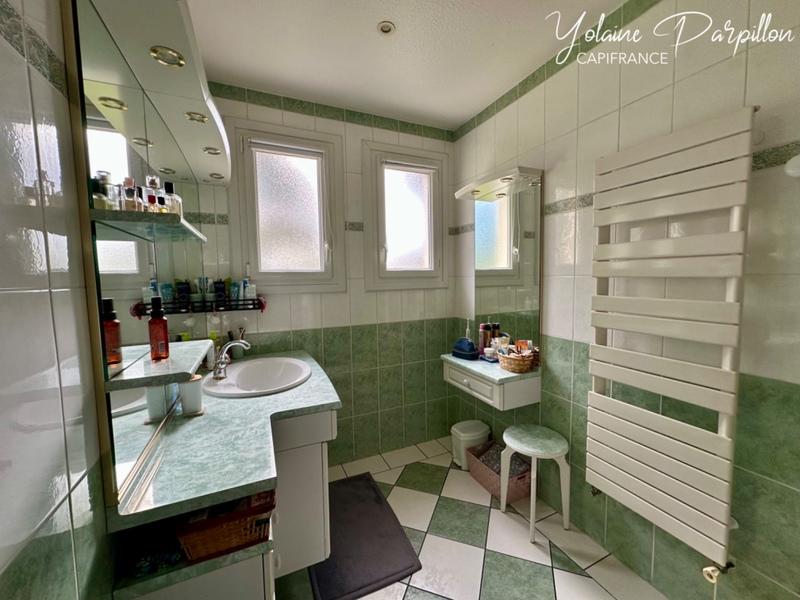 Maison - 100 m² - 5 pièces