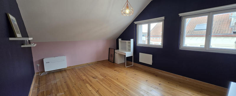 Loft - 153 m² - 5 pièces