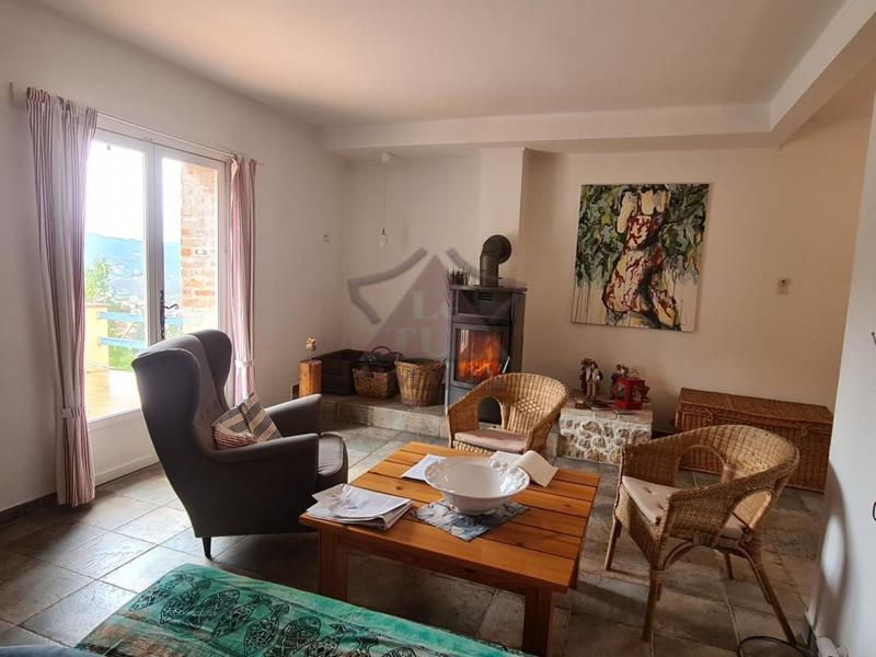 Propriété - 110 m² - 5 pièces