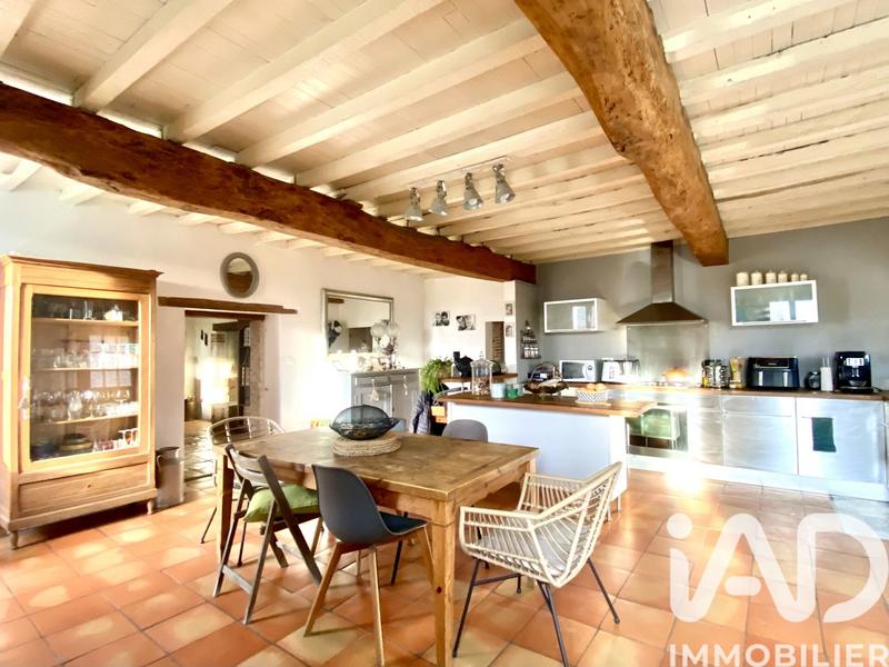 Maison - 271 m² - 6 pièces