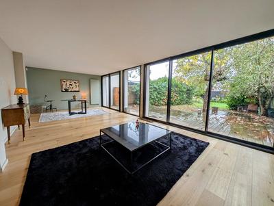 Maison - 152 m² - 7 pièces