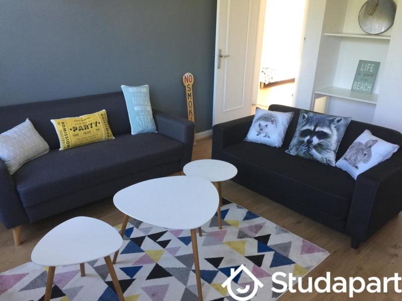 Chambre - 12 m² - 1 pièce