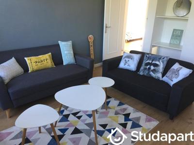 Chambre - 12 m² - 1 pièce