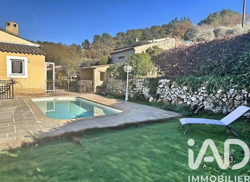 Maison - 147 m² - 6 pièces