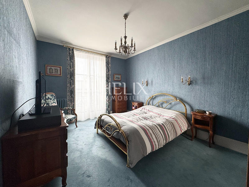 Maison - 161 m² - 6 pièces