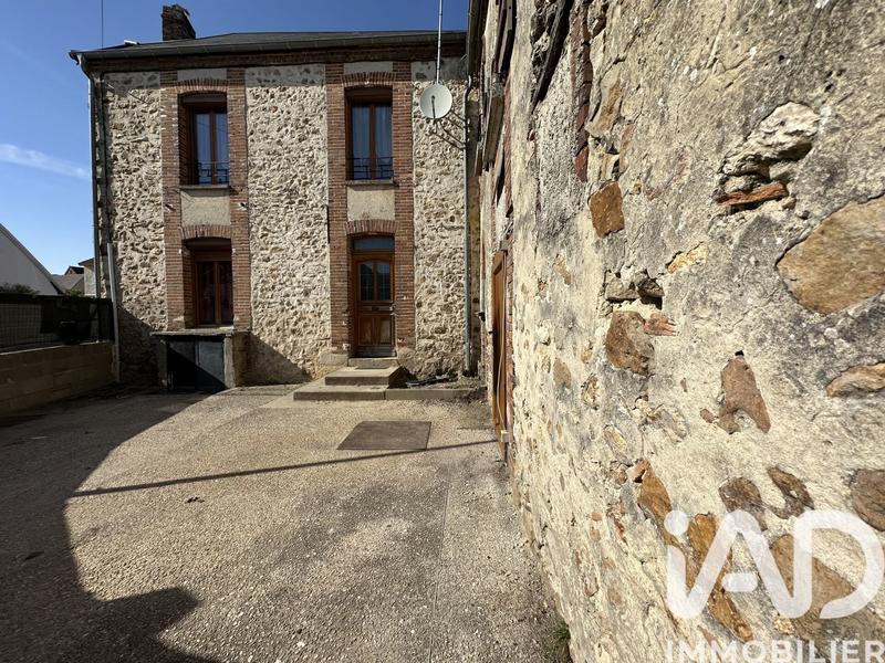 Maison de village - 142 m² - 6 pièces