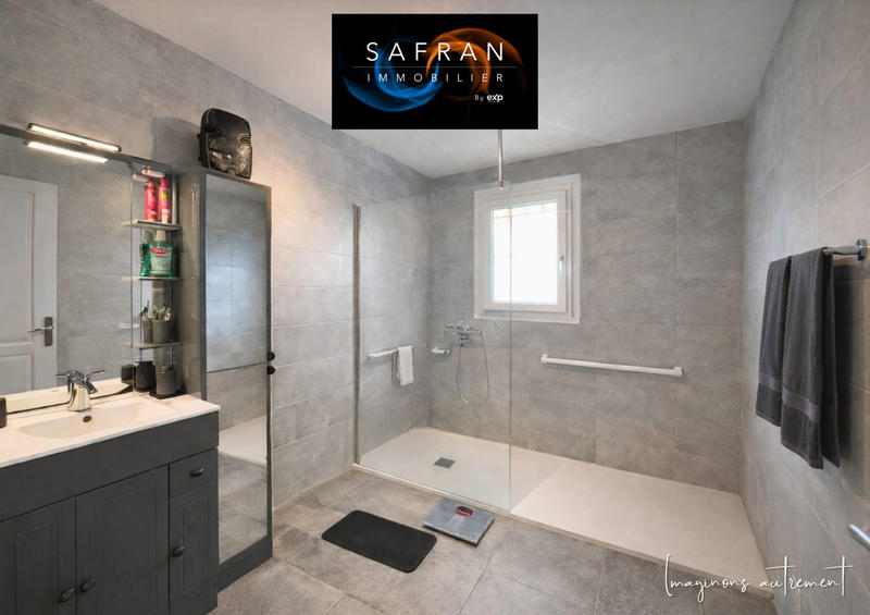 Maison - 150 m² - 10 pièces